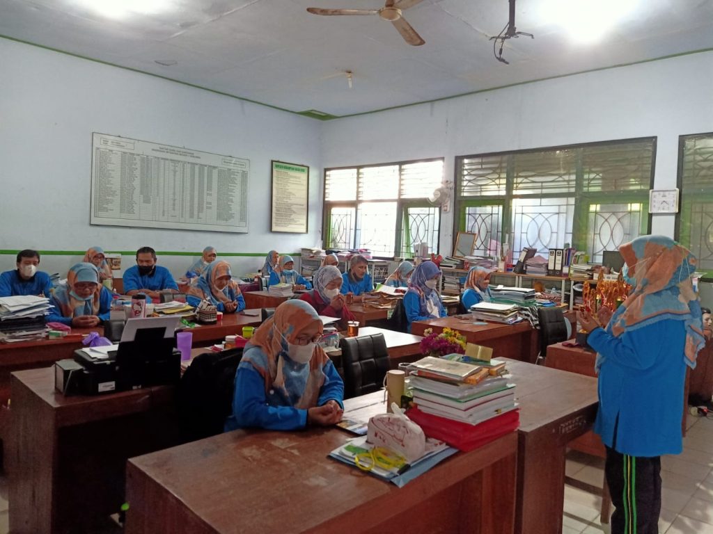 Lecut Semangat, Guru MIN 1 Kebumen Adakan Marifat